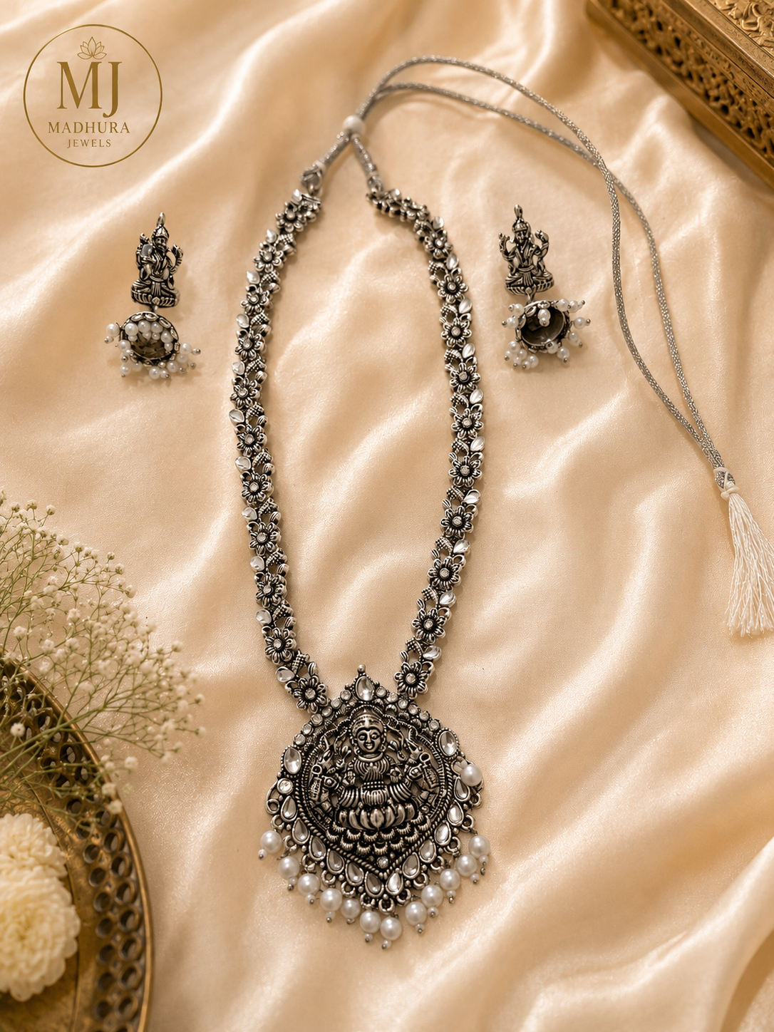Silver Temple Lakshmi Necklace Set with Pearls